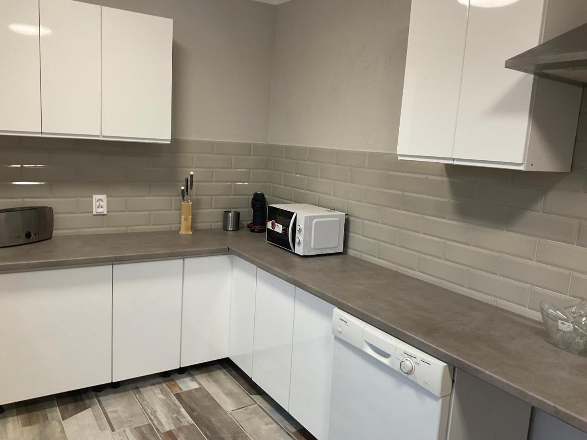 Apartamenty Jablonowa Zielona Gora  Bagian luar foto