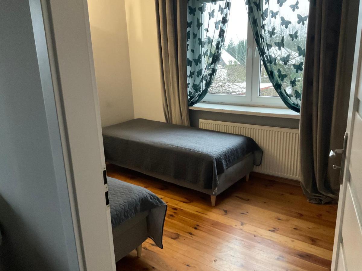 Apartamenty Jablonowa Zielona Gora  Bagian luar foto