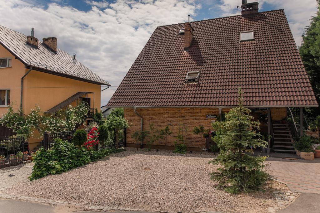 Apartamenty Jablonowa Zielona Gora  Bagian luar foto