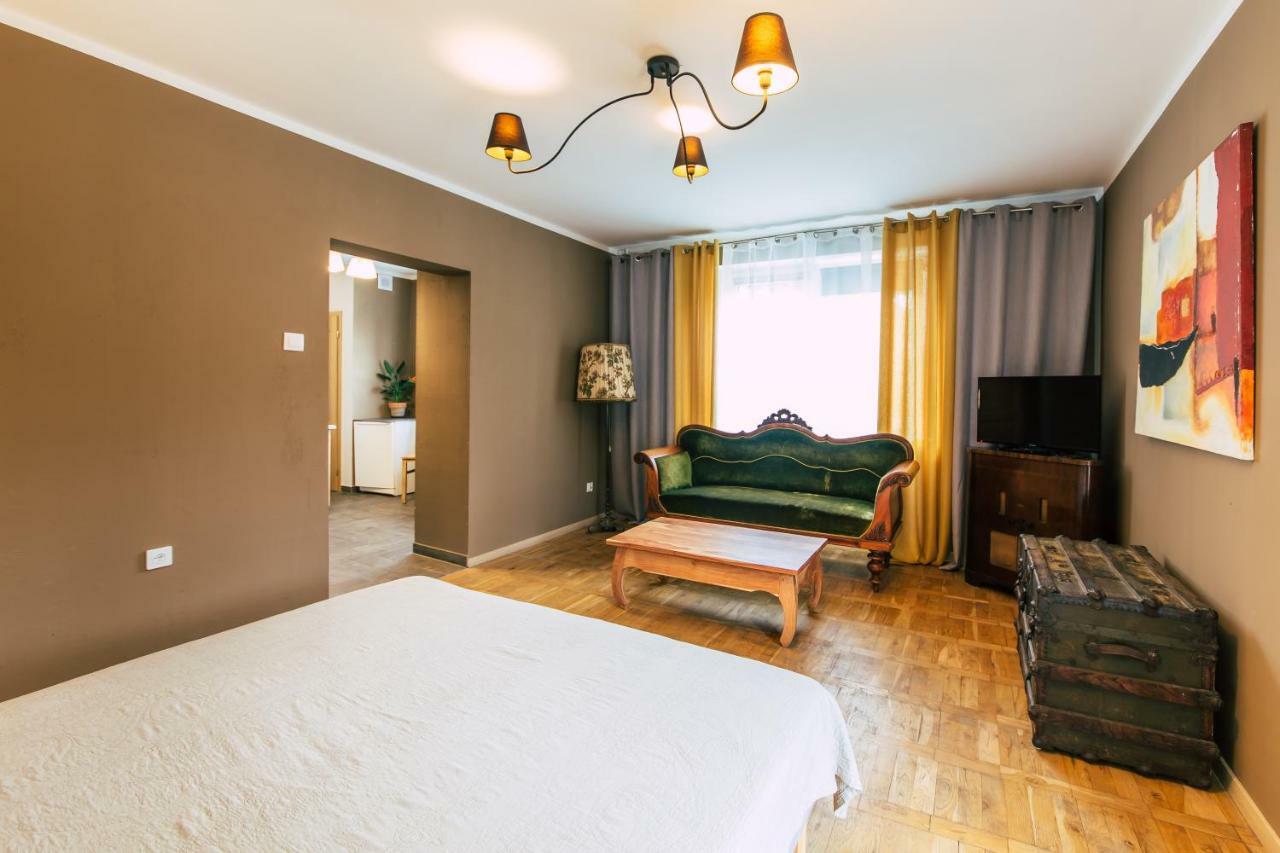 Apartamenty Jablonowa Zielona Gora  Bagian luar foto