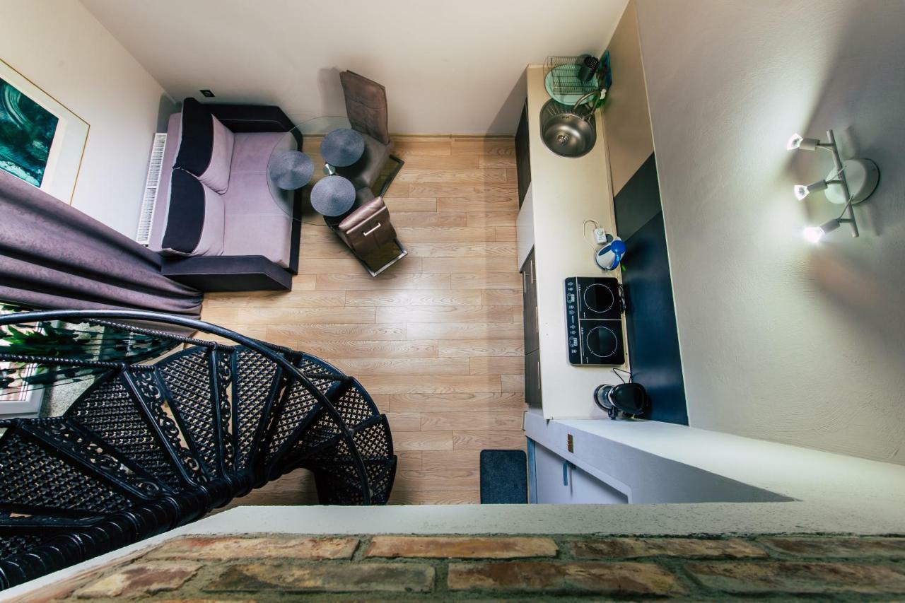 Apartamenty Jablonowa Zielona Gora  Bagian luar foto