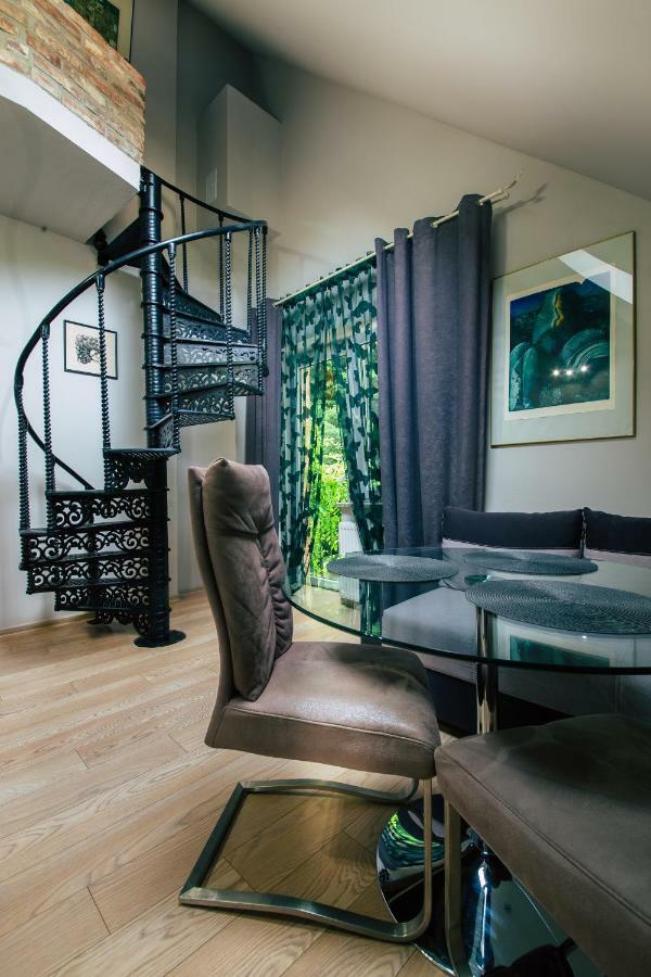 Apartamenty Jablonowa Zielona Gora  Bagian luar foto